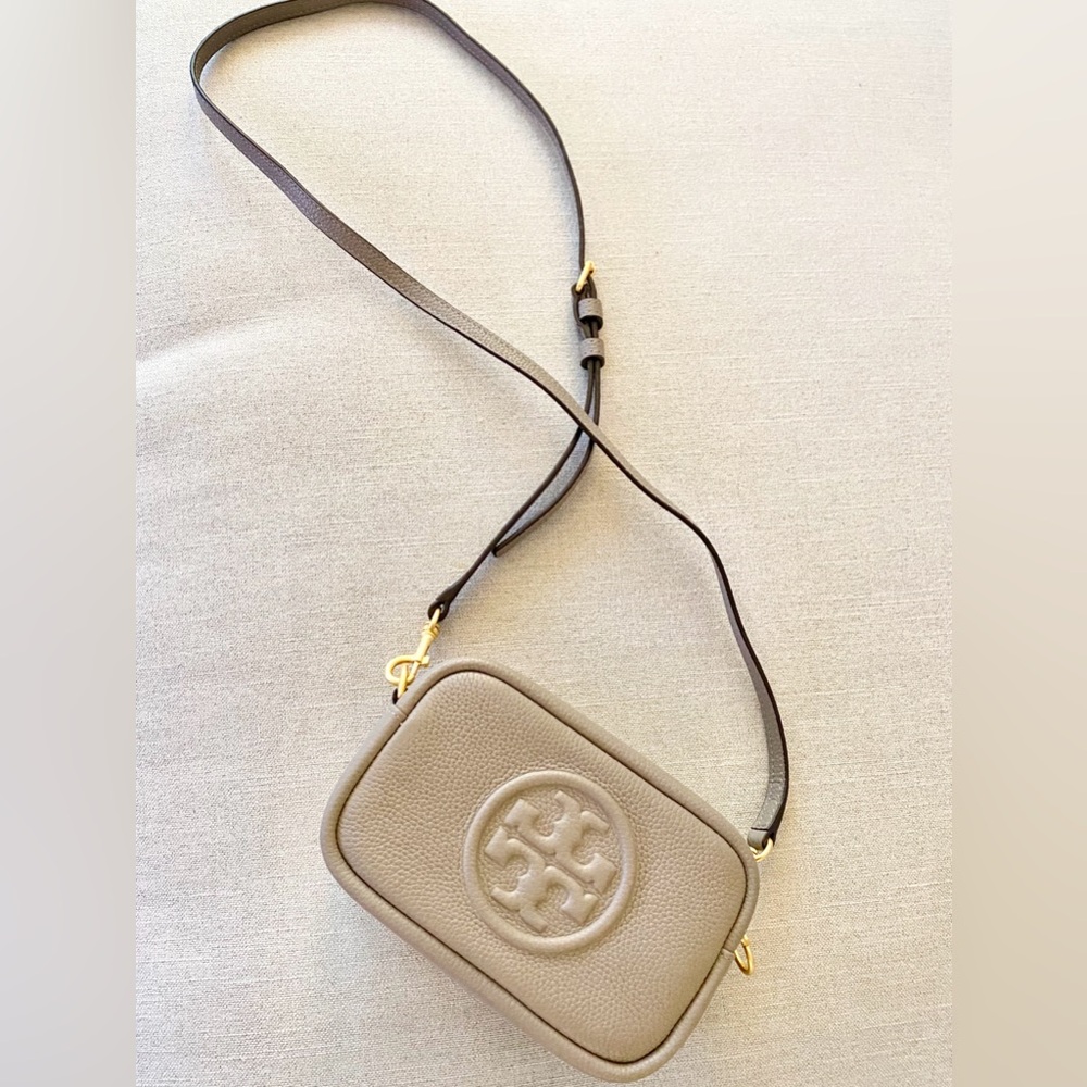 Tory Burch PERRY BOMBÉ MINI BAG in Gray Heron